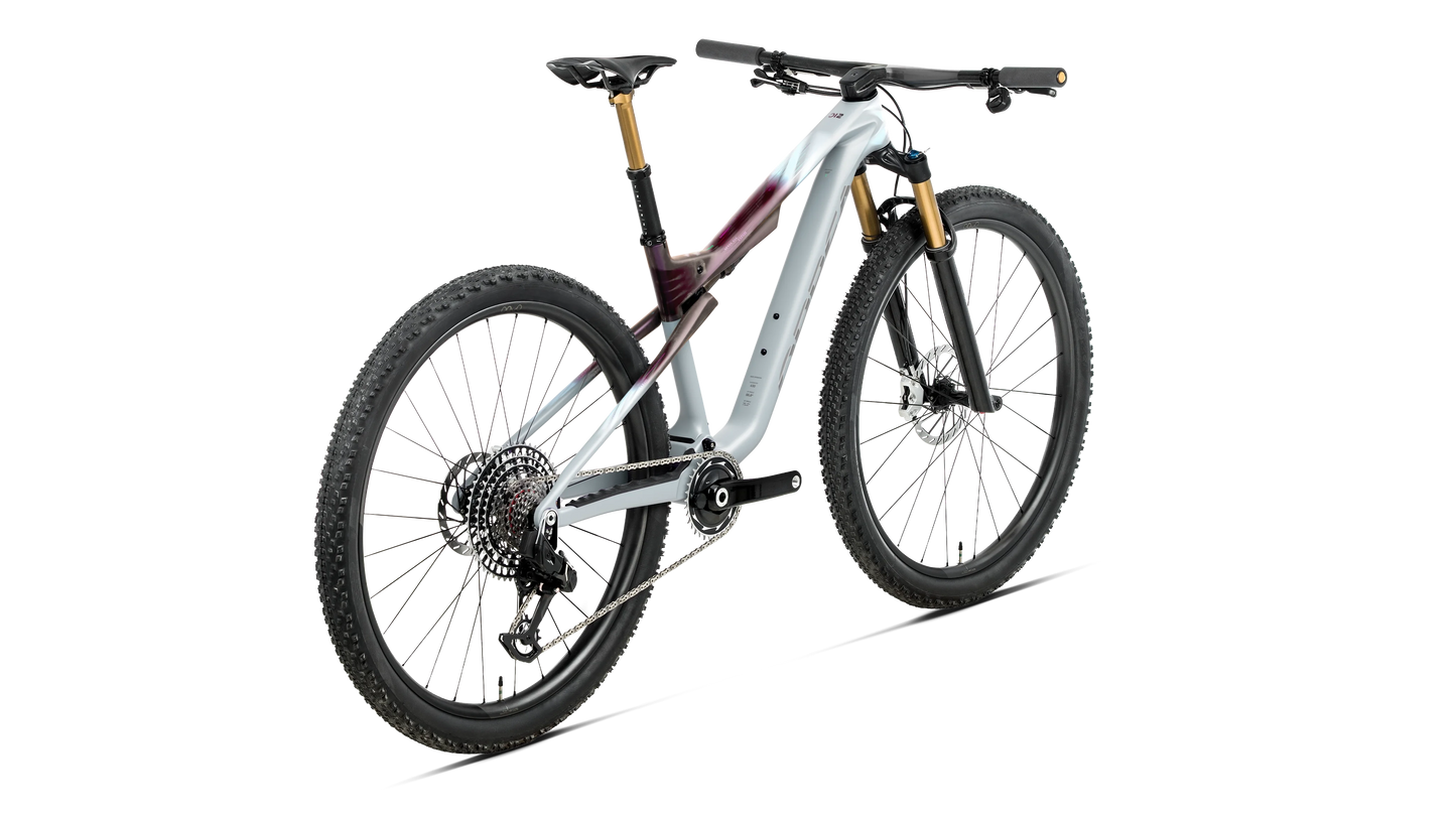 OIZ M10 AXS 2027