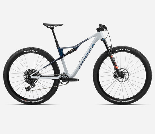 OIZ M11 AXS 2023