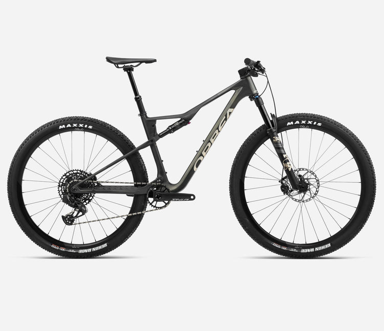 OIZ M11 AXS 2023