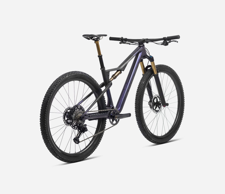 OIZ M-PRO 2023
